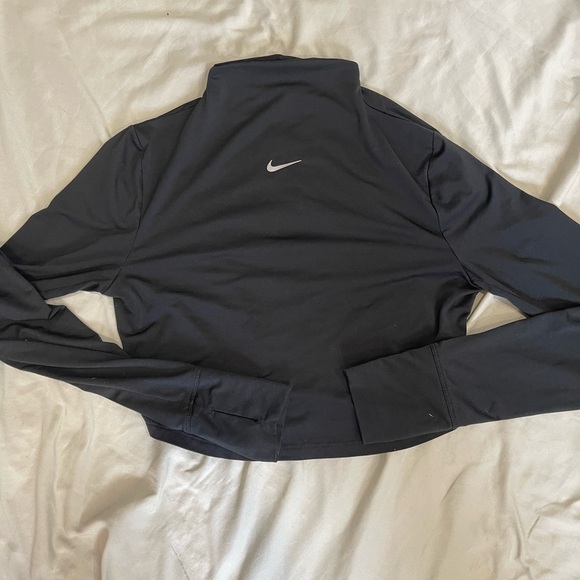 Nike Tops - Nike Women's Black Long Sleeve Crop Top with Swoosh